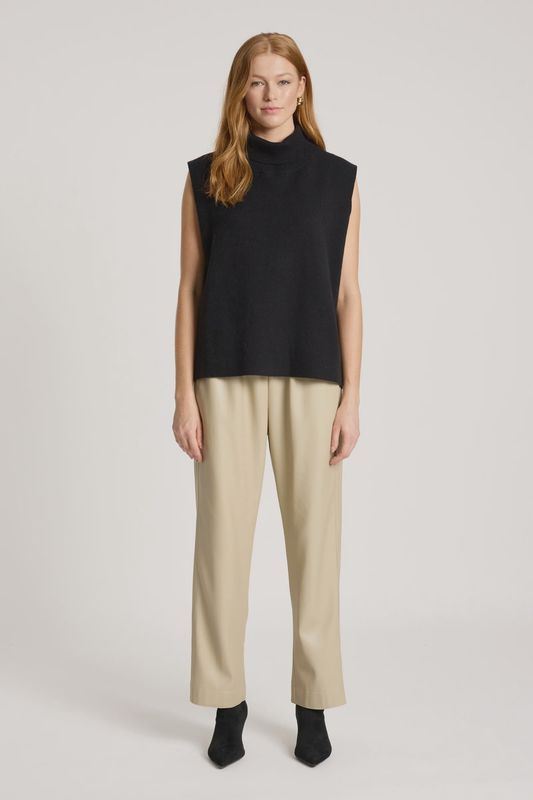 ZALA KNIT VEST - BLACK