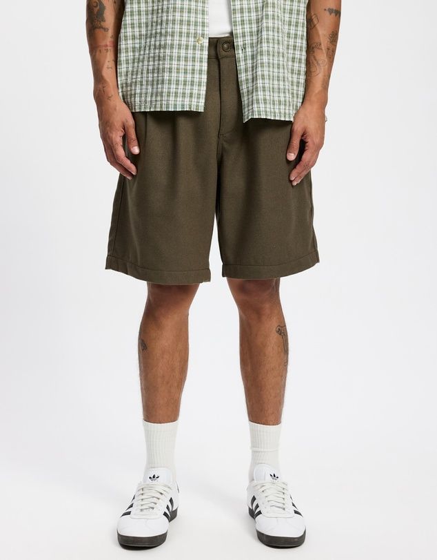 PES DOUBLE PLEATED SHORT-CHOCOLATE