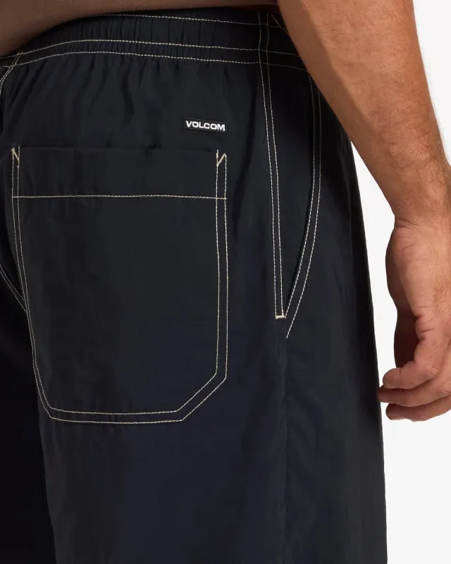 Mens Disturb 21" Shorts-Black