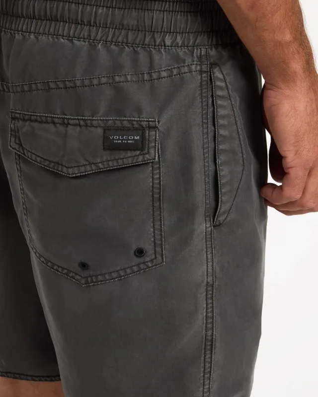 Center 17" Volley Shorts-Black