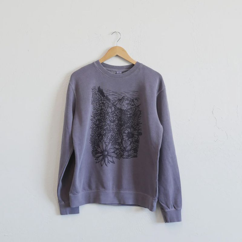 Flower Meadow Pullover