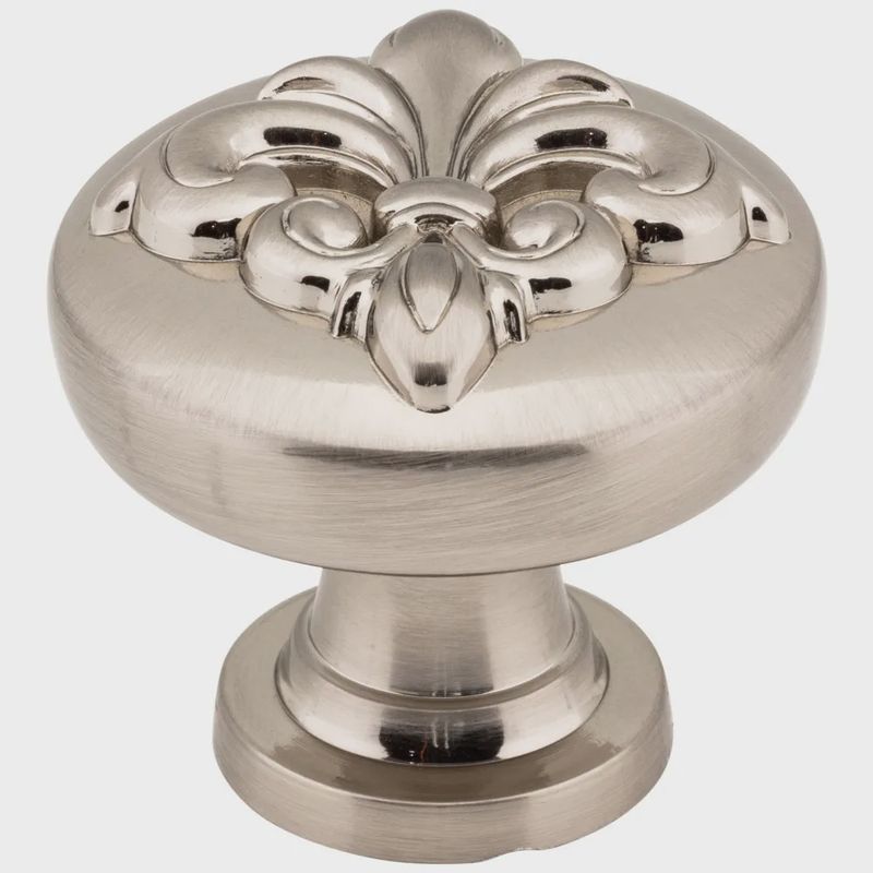 1-3/8" Diameter Fleur-de-lis Lafayette Cabinet Knob