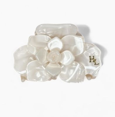 Acetate Magnolia Claw Pearl