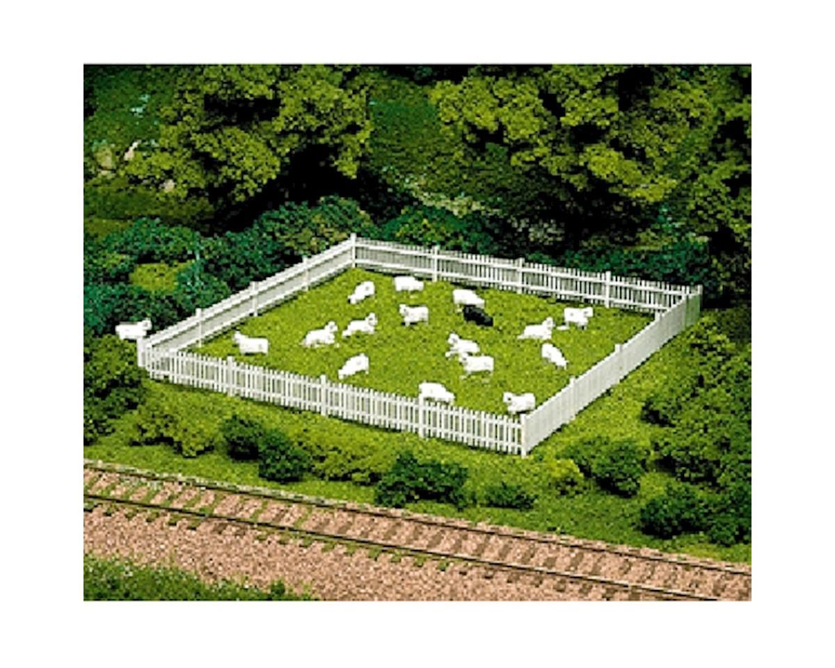 Atlas Railroad HO Sheep (12 White &amp; 1 Black)