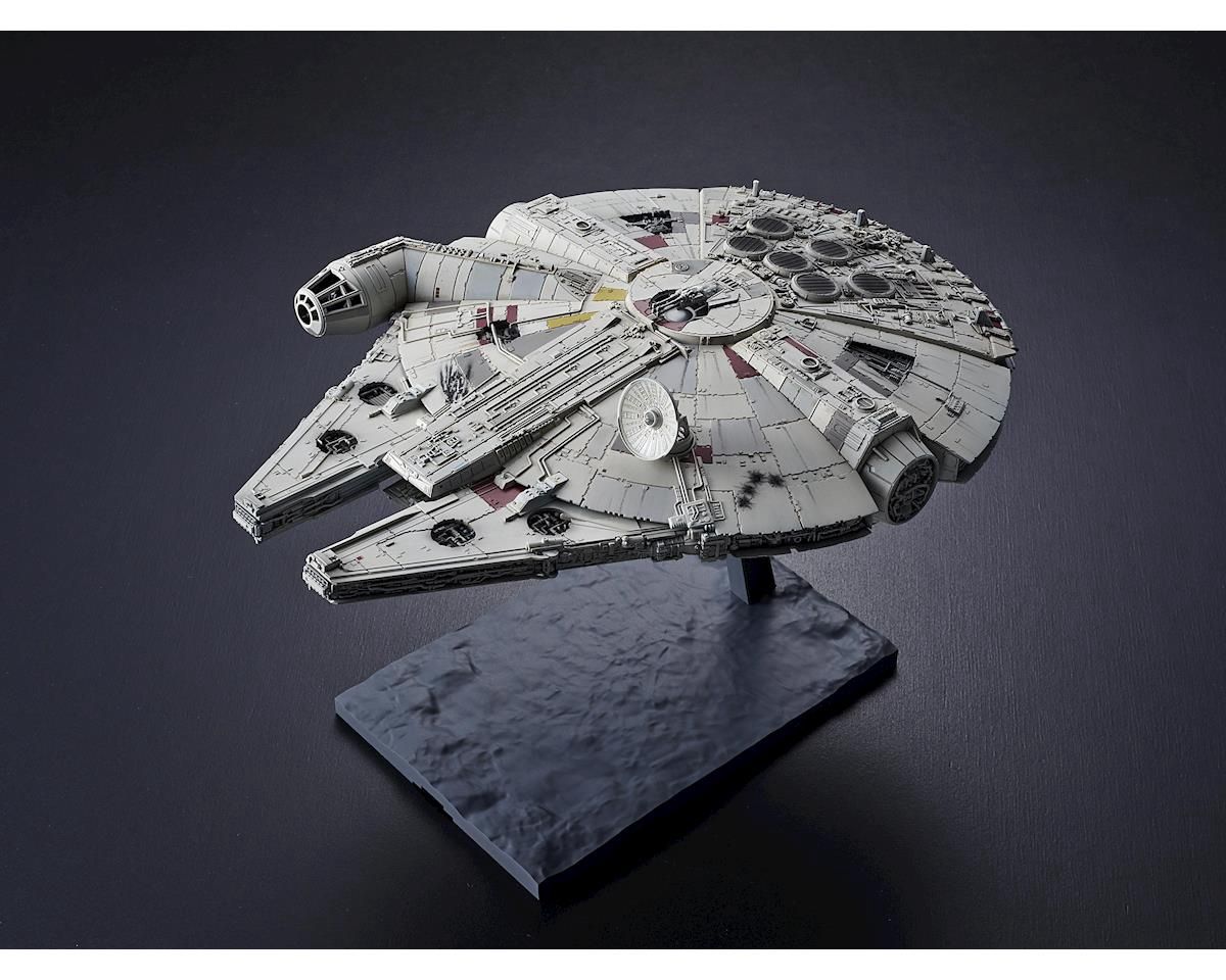 Bandai "Star Wars: Rise of Skywalker" 1/144 Millennium Falcon Plastic Model Kit