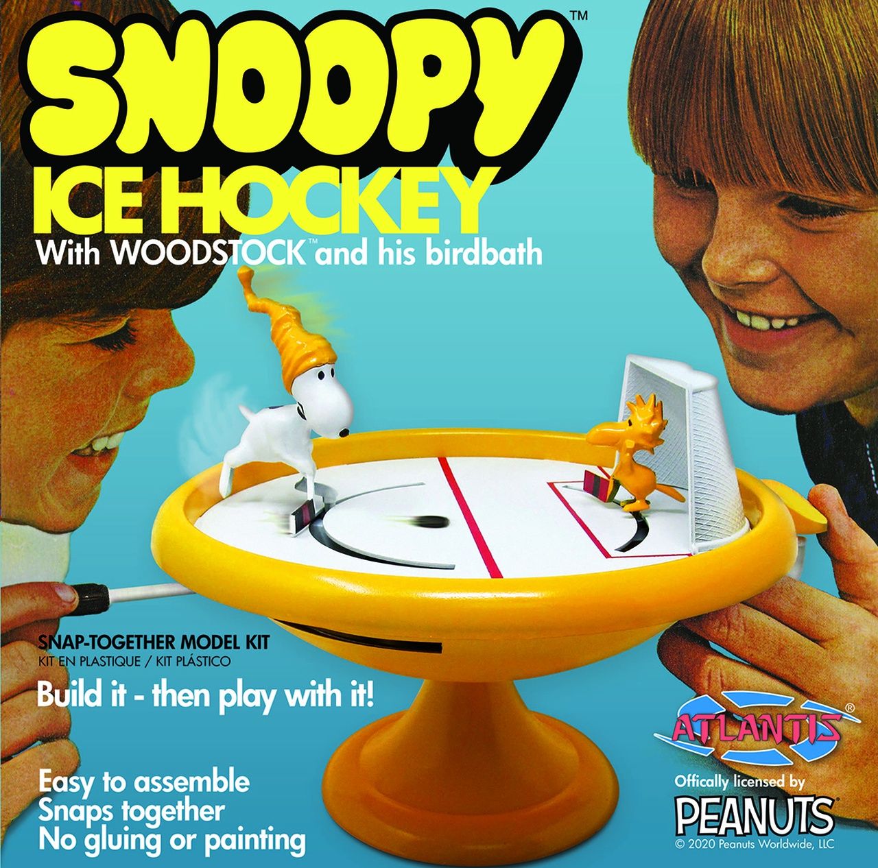 Atlantis Models Snoopy Ice Hockey Game with Woodstock (Snap)