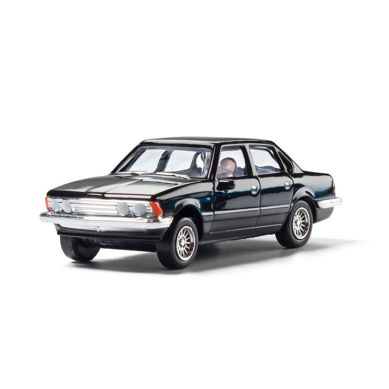 Woodland Scenics HO Black Sedan