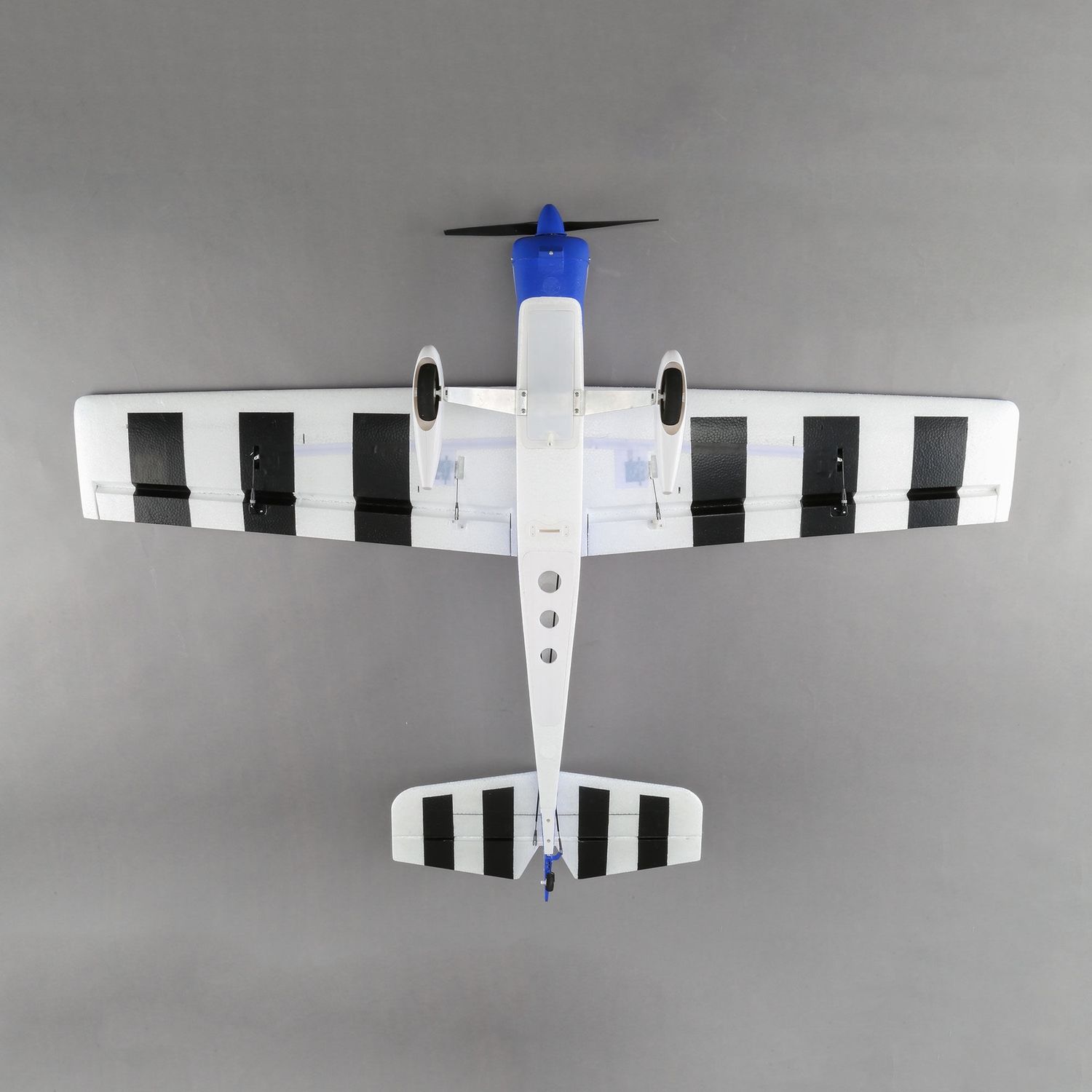 E-Flite Valiant 1.3M Bnf Basic With Safe &amp; As3X
