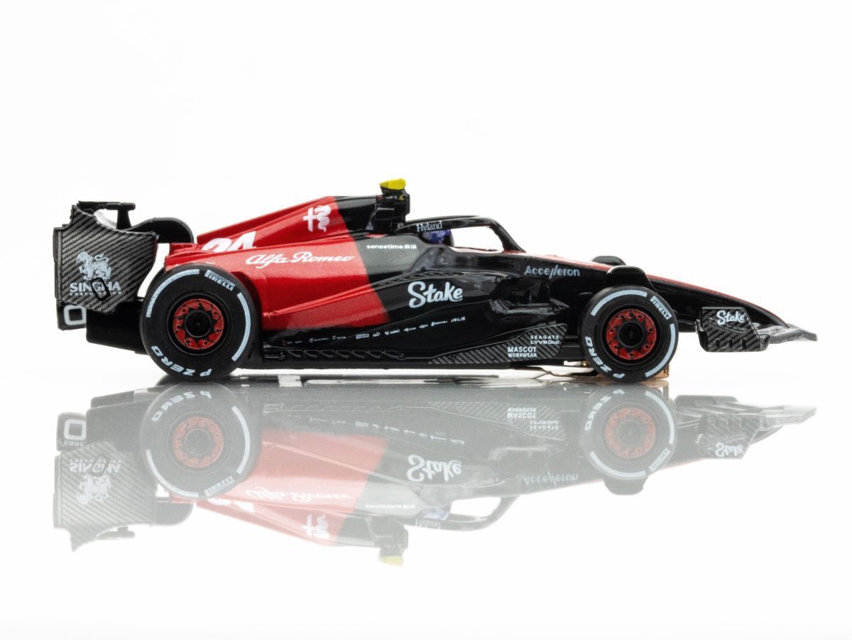 AFX Alfa Romeo 2023 F1 FY-24 HO Scale Slot Car (Black/Red) (LWB) (Mega G+)