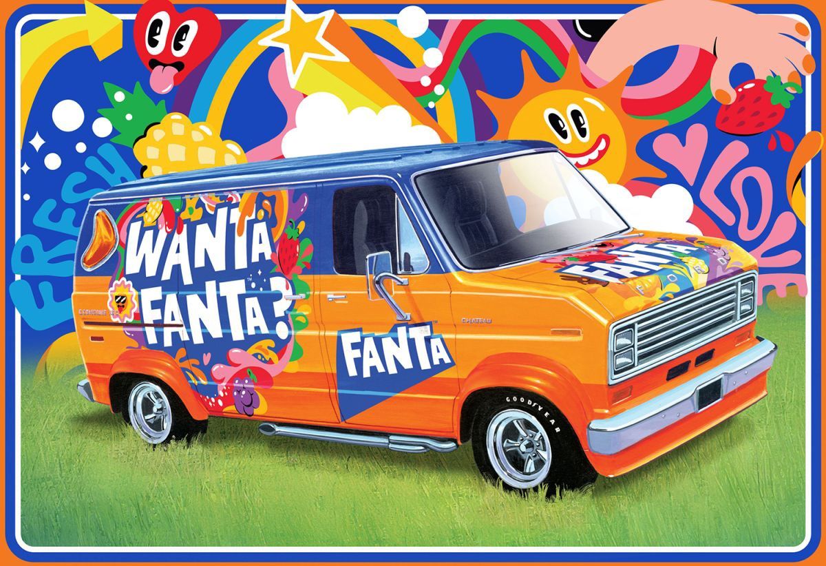 AMT 1/25 1977 Ford Custom Van Model Kit, Fanta