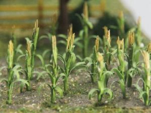 Bachmann Corn Stalks, 1" Tall (30)