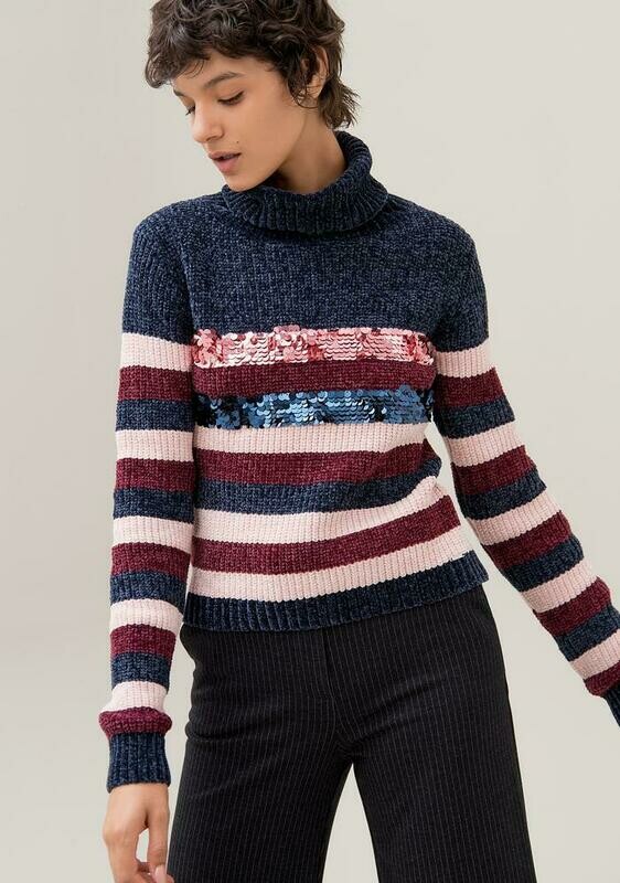 Chenille sweater with colored stripes