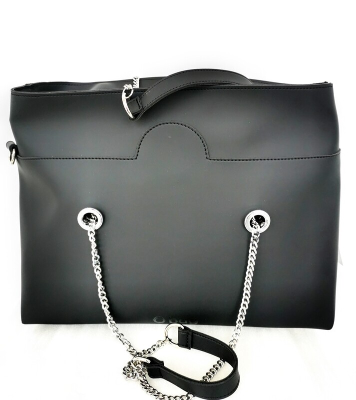 O bag wide with chain handles