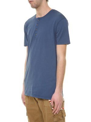 Garment dyed t-shirt seraph