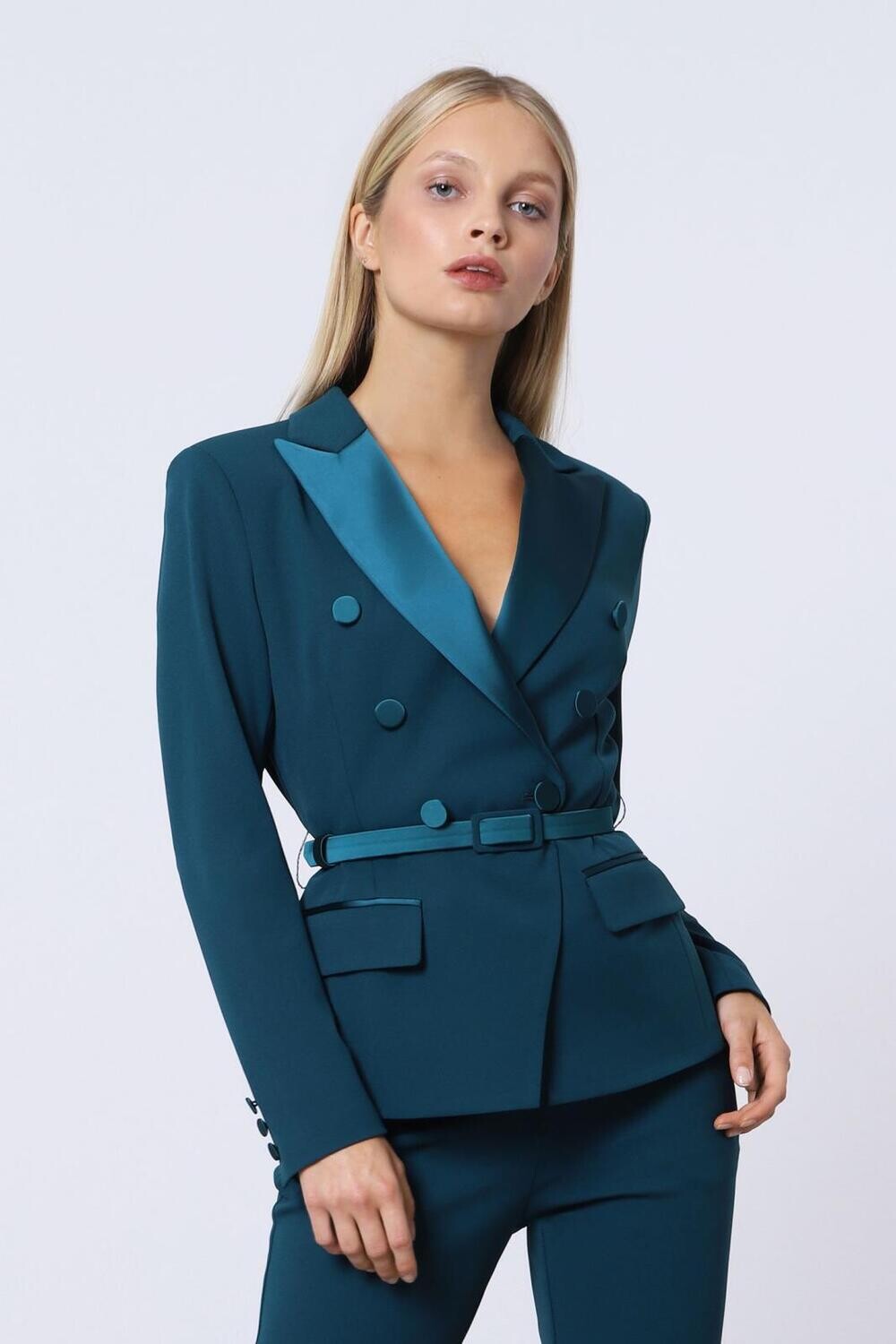 Double-breasted jacket with strap and peak lapels