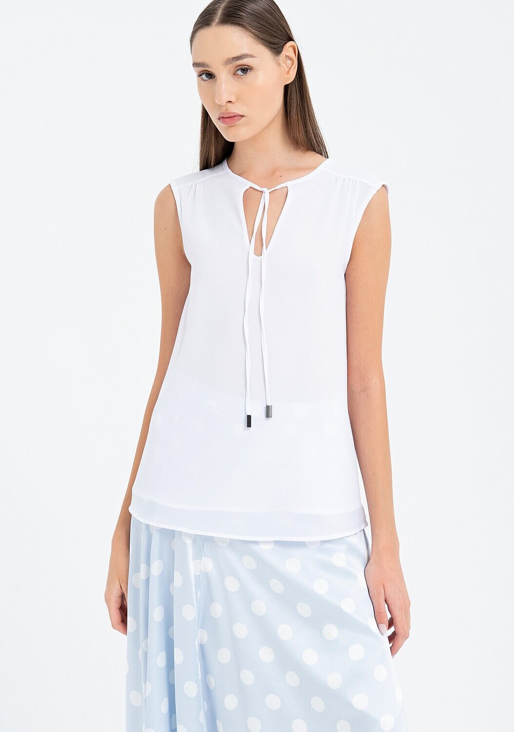 Sleeveless blouse in georgette