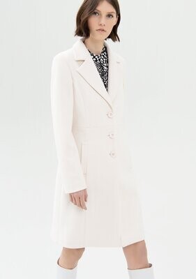 ​Regular single-breasted coat in cloth