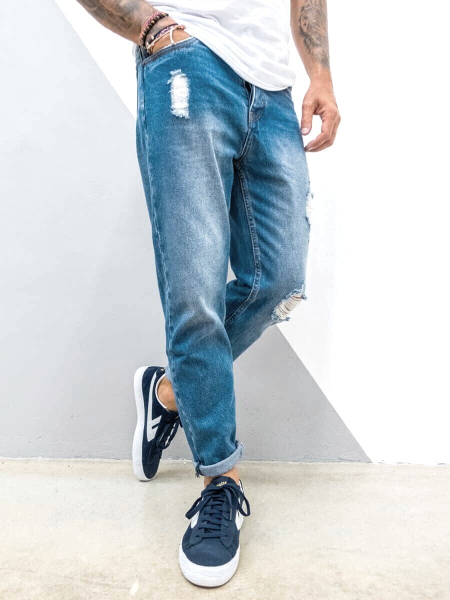 Jeans regular cropped con rotture