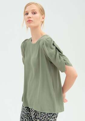 ​Flared viscose blouse
