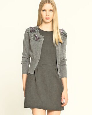 Short dress with pleats