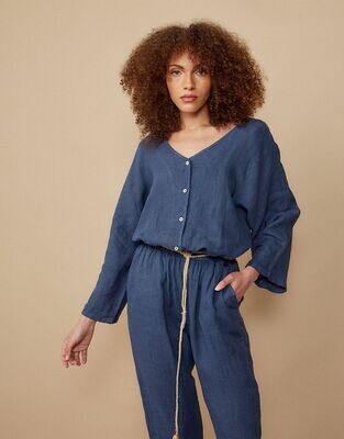 ​Oversized blouse in pure linen