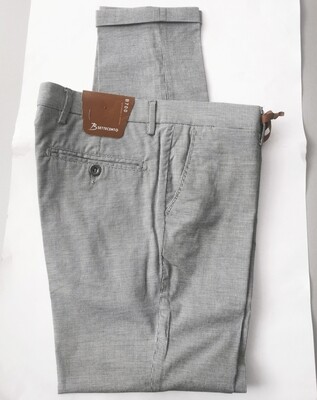​Slim fit pants with micro-pattern