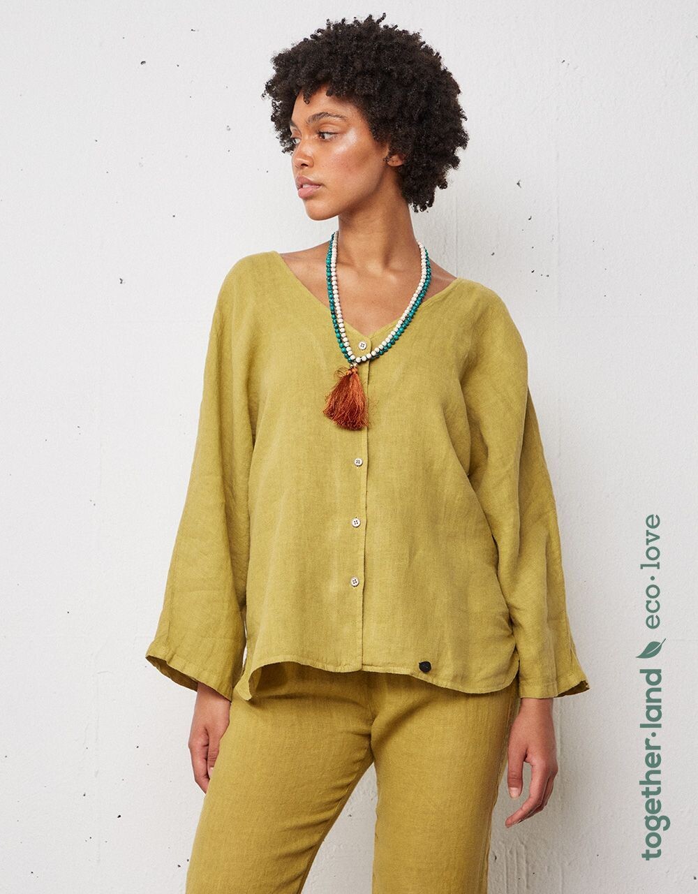​Oversized blouse in pure linen