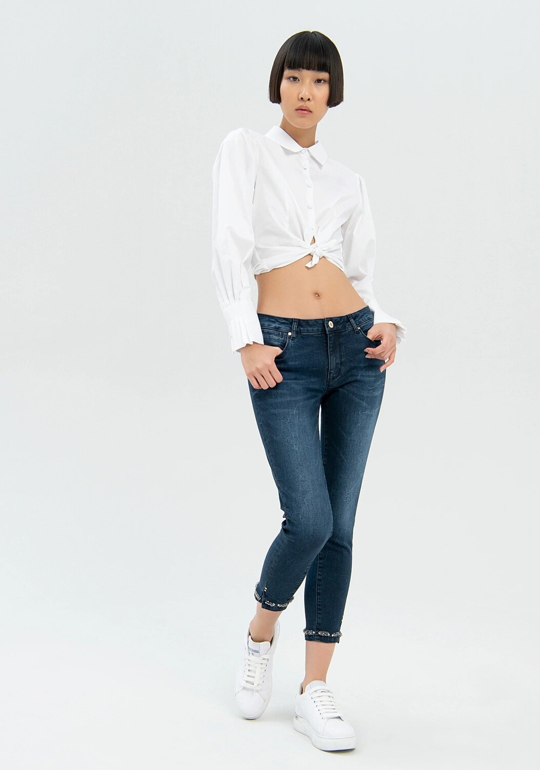 Jeans skinny cropped effetto shape up