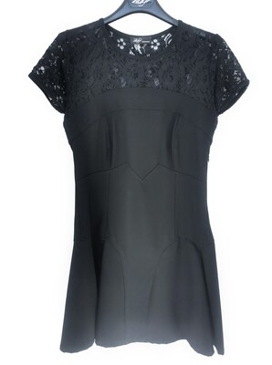 ​Stretch mini dress with lace