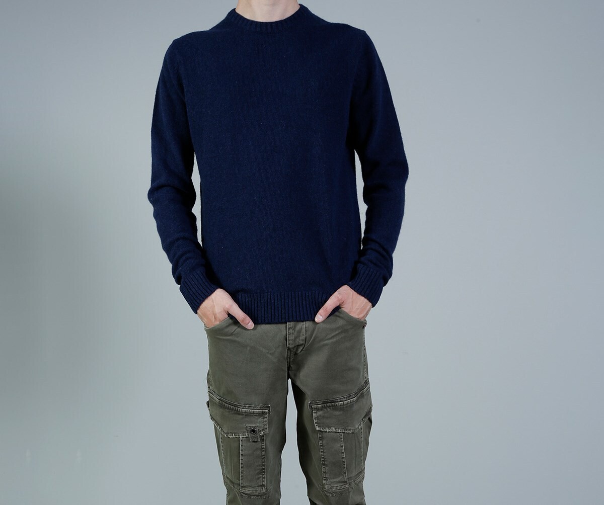 Lambswool crewneck sweater