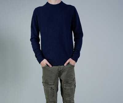 Lambswool crewneck sweater
