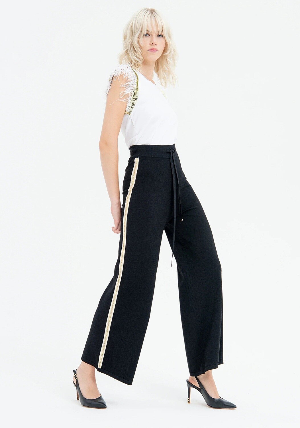 ​​Knitted flare pants