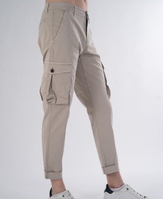 ​​Slim cargo pants
