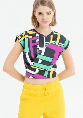 Top cropped in geometric pattern