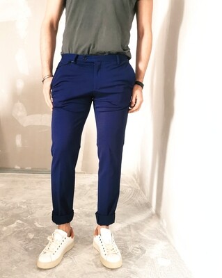 ​Slim pants in technical fabric