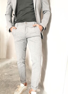 Slim pants in technical fabric