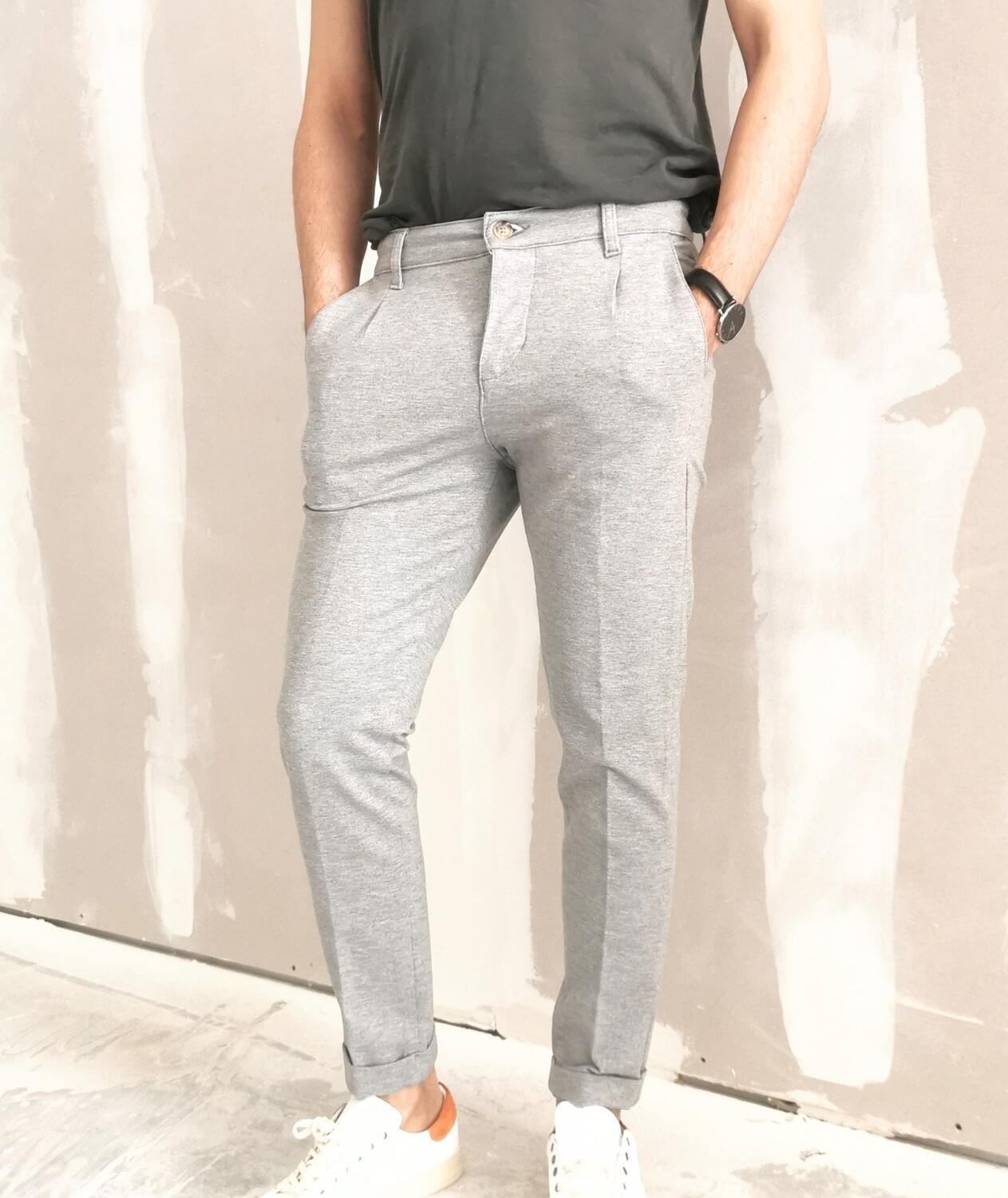 Slim pants in technical fabric