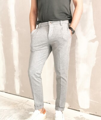 Slim pants in technical fabric