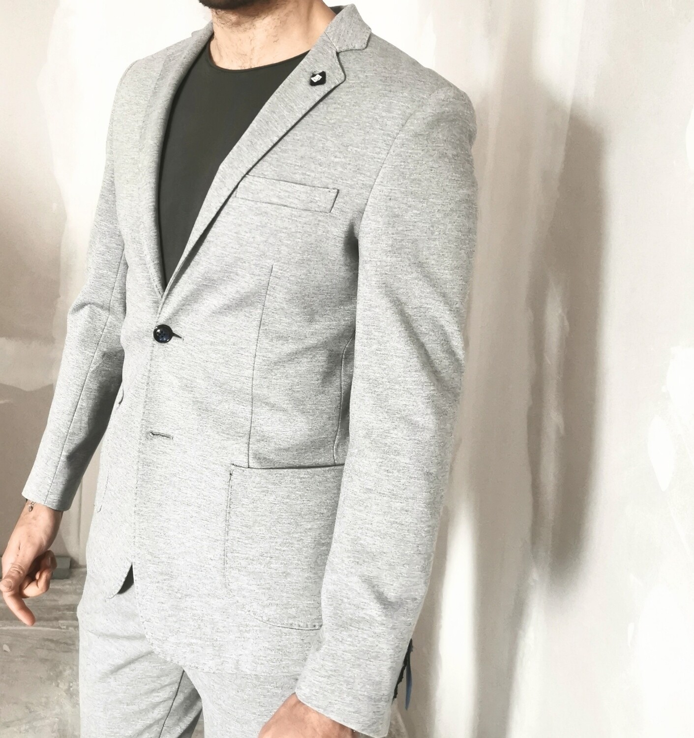 Slim jacket in technical fabric