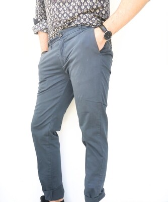 Slim chino pants