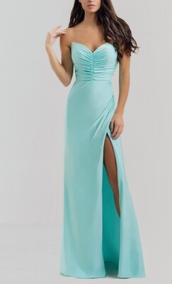 ​​Long dress with stole​