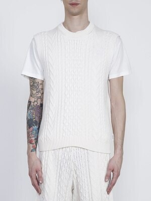 ​Sleeveless sweater with cable