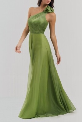 ​​Long one-shoulder dress with stole