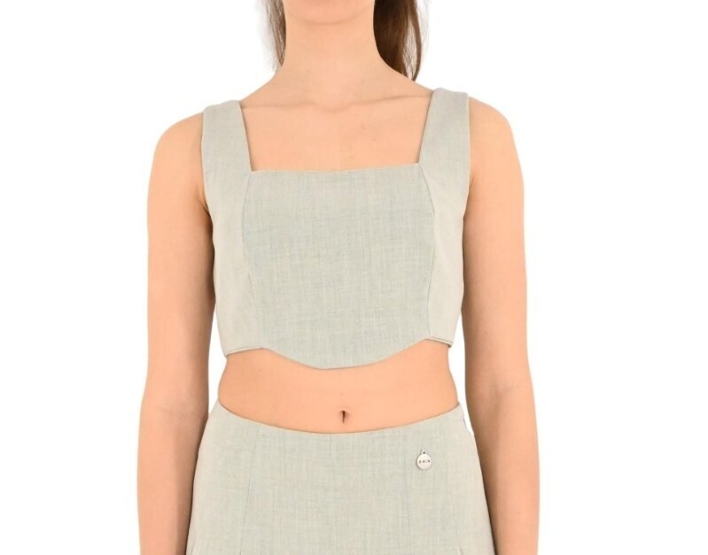 ​​Asymmetrical crop top​
