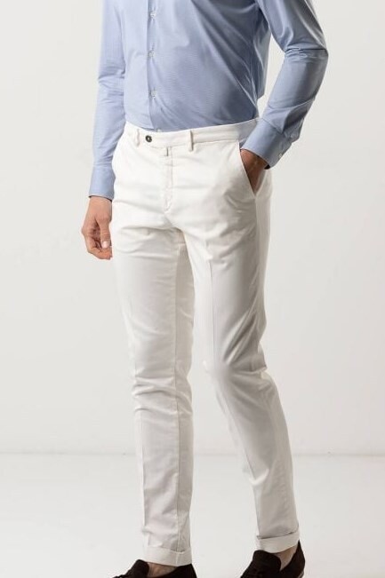 Pantalone slim chino bianco