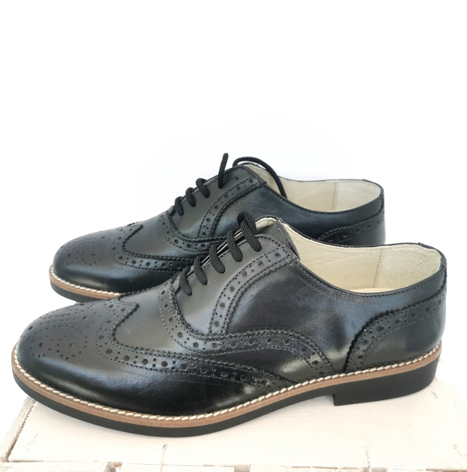 ​Men&#39;s brogues in genuine leather