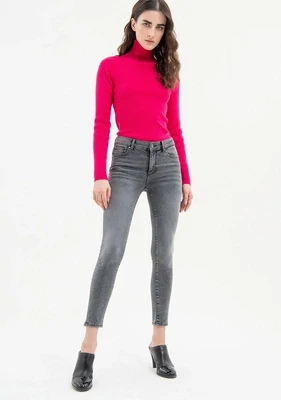 Shape up skinny jeans in gray denim