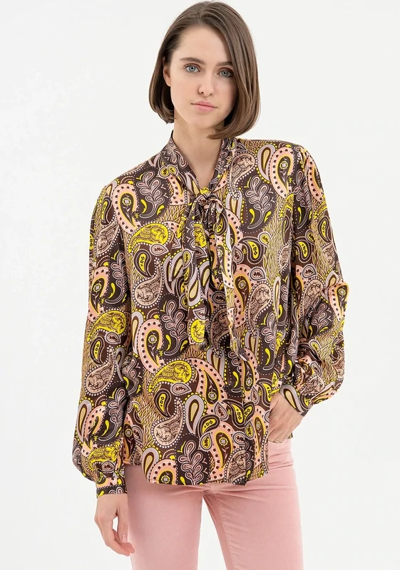 ​​Regular blouse in paisley pattern