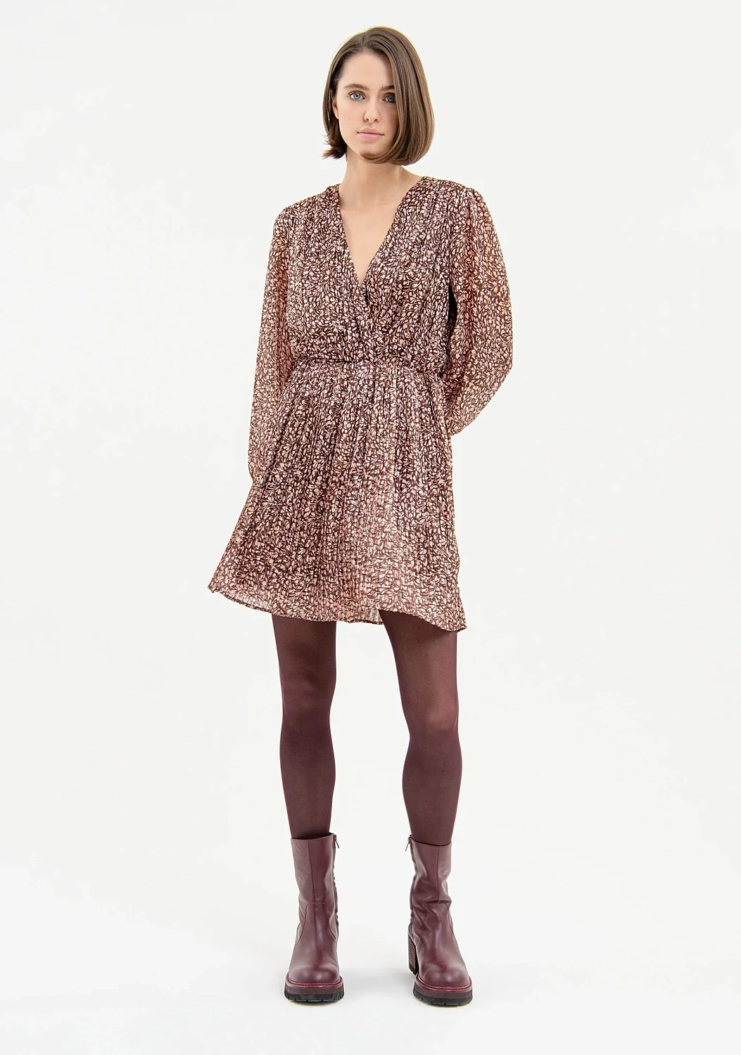 ​Regular dress in floral pattern