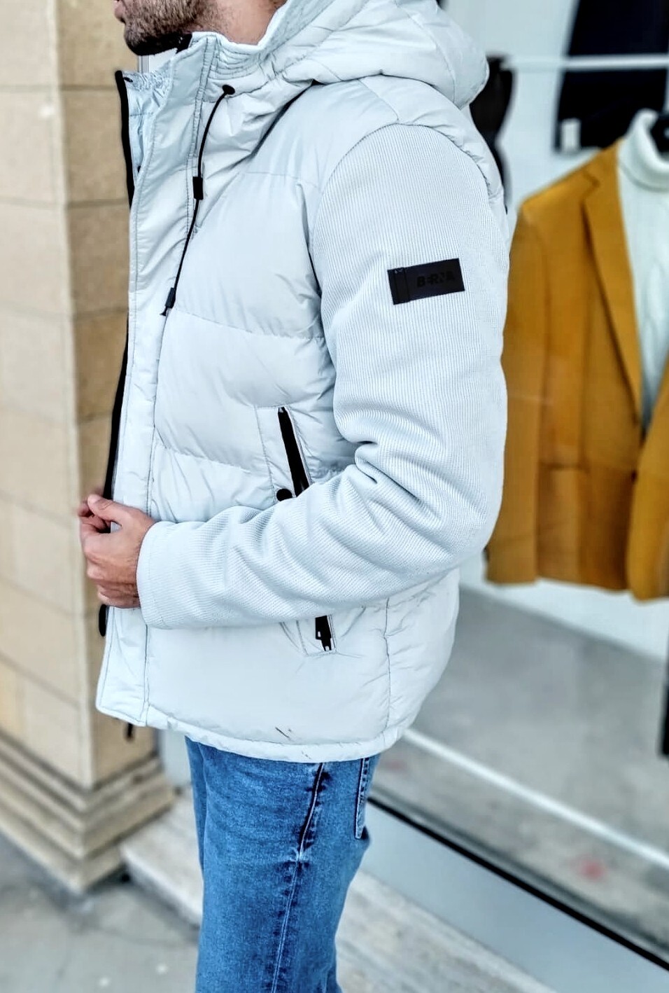 Eco down jacket with sleeves in technical fabric